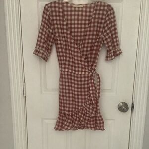 Capulet “Nadine” Red/White Gingham Ruffle Wrap Dress Size M NEW WITHOUT TAGS
